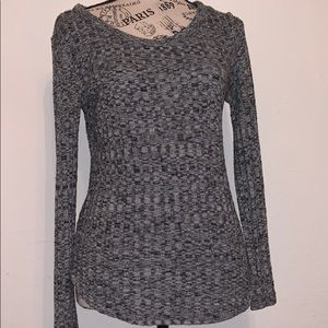 🍂No Boundaries V-neck Shirt